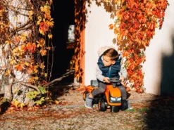 Kubota børnetraktor inkl. vogn, rive og skovl