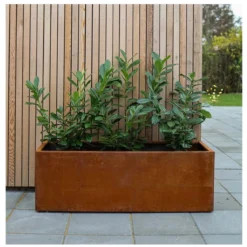 Land Modern – Aflang plantekasse i Corten 40 x 120 x 40cm høj