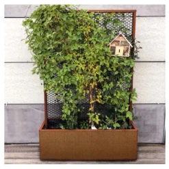 Land Modern – Plantekasse med højt espalier i Corten