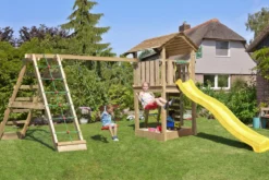 Legetårn Jungle Gym Cottage 2.1 m/2-Climb Modul 220 og gul rutschebane