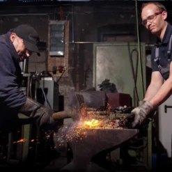 Lugegreb med 2 tænder og askegreb - 30 cm