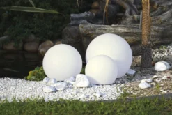 Lyskugle til have og vand H18 x Ø30 cm